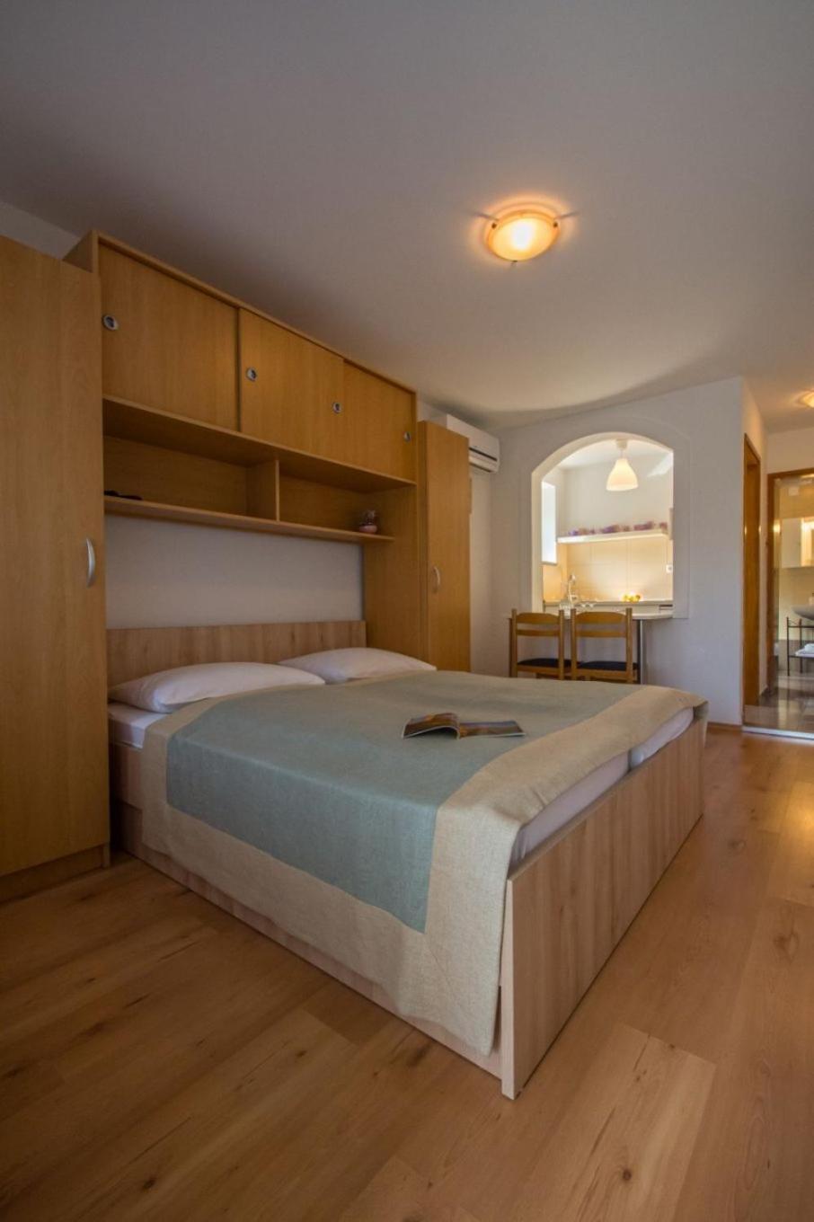 Apartments Sabina - 100M From Sea Crikvenica Exterior foto