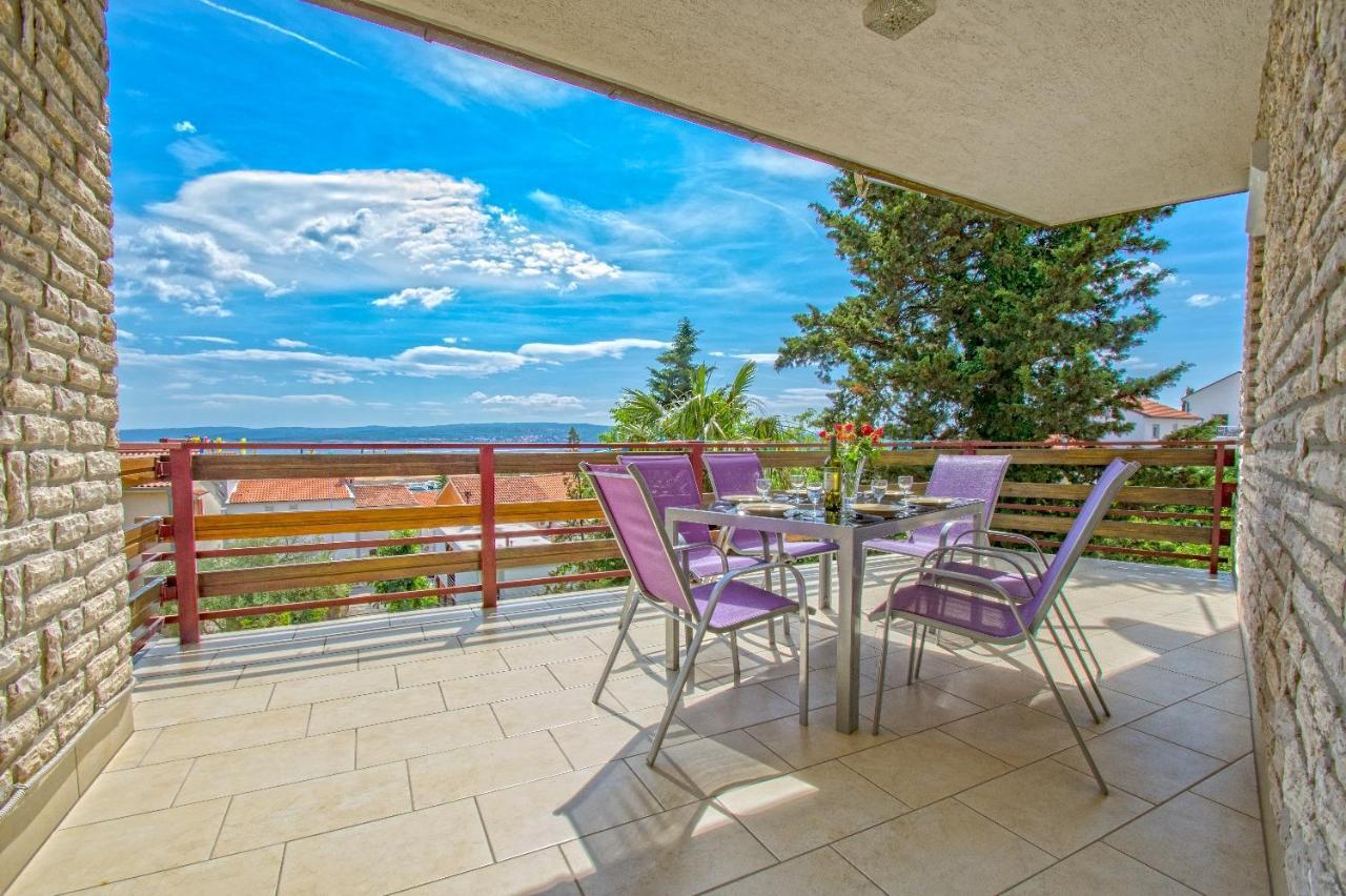 Apartments Sabina - 100M From Sea Crikvenica Exterior foto